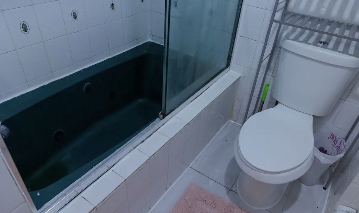 Photo of Bathroom in Lincoln Park