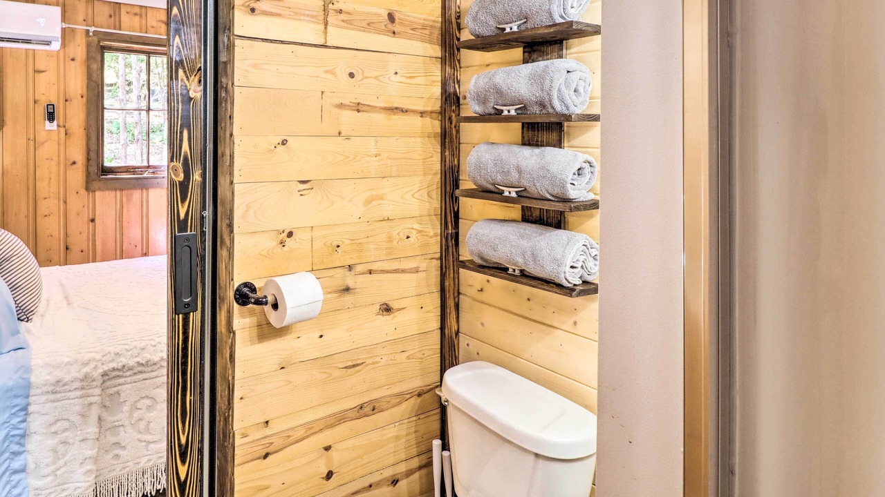 Photo of Bathroom in Elizabeth