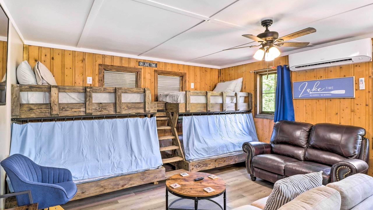 Photo of Bedroom in Elizabeth