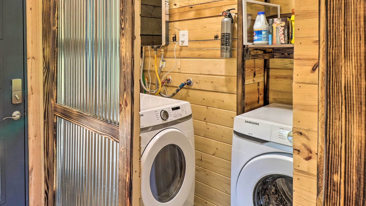 Photo of Others in Elizabeth