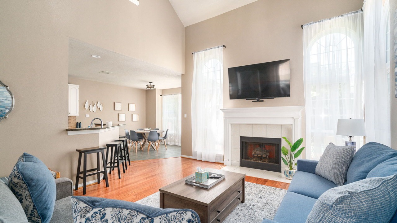 Photo of Livingroom in Flower Mound