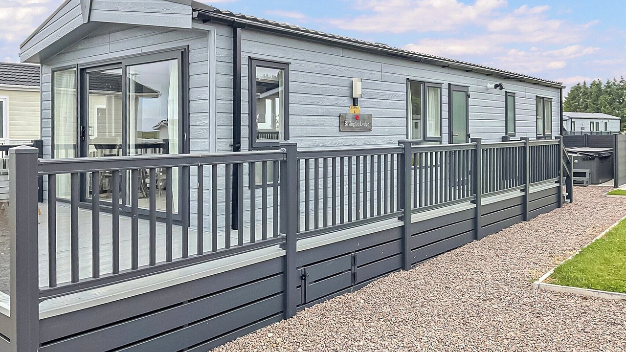 Photo of Others in Laurencekirk