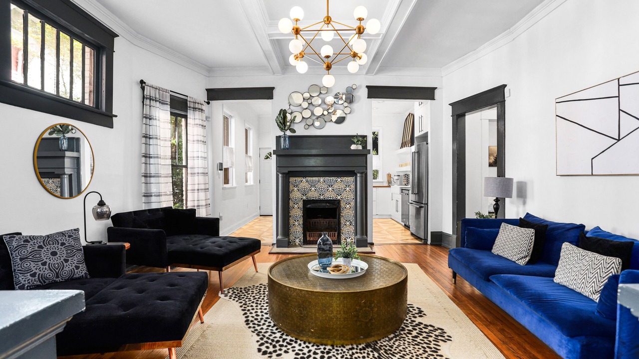 Photo of Livingroom in Midtown