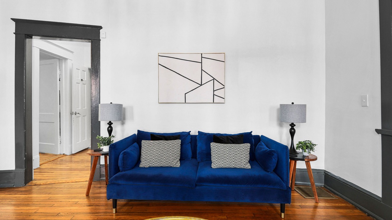 Photo of Livingroom in Midtown