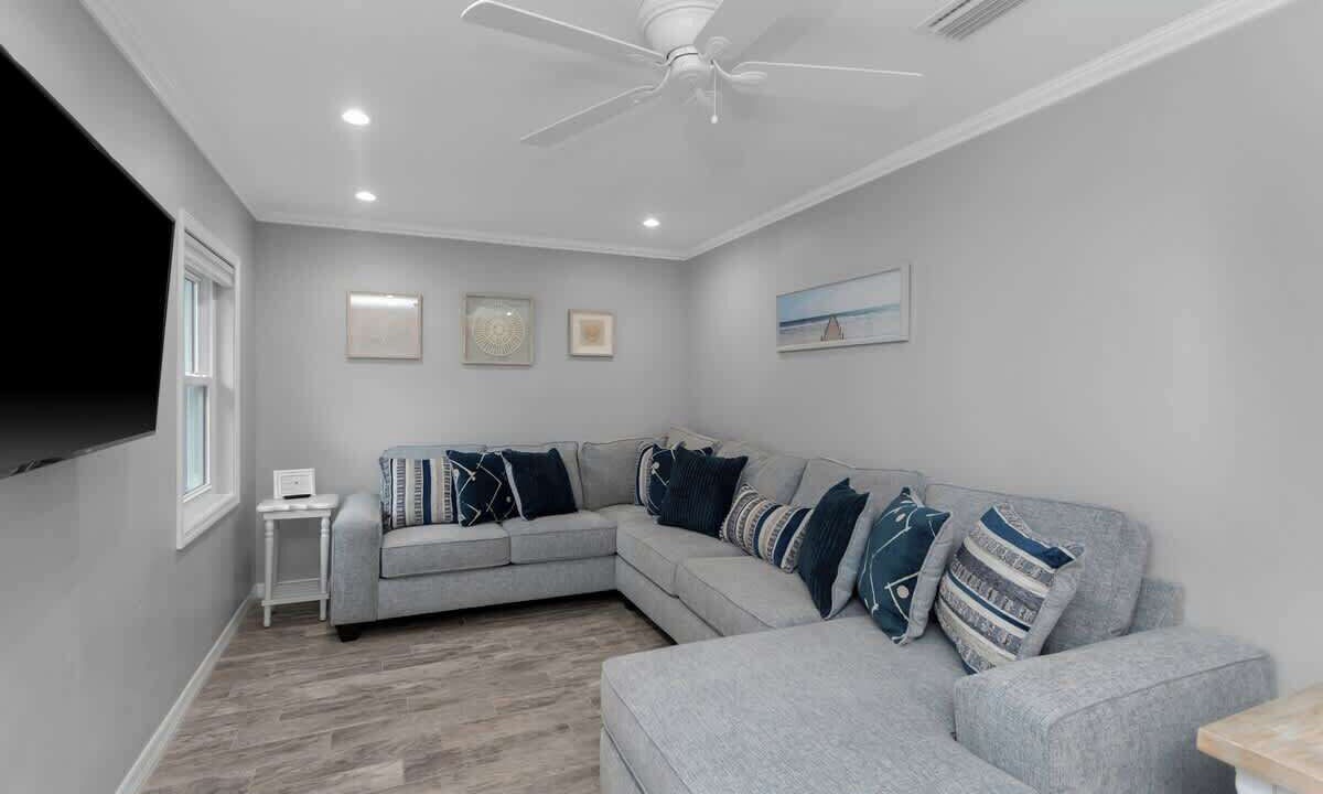 Photo of Livingroom in Seminole