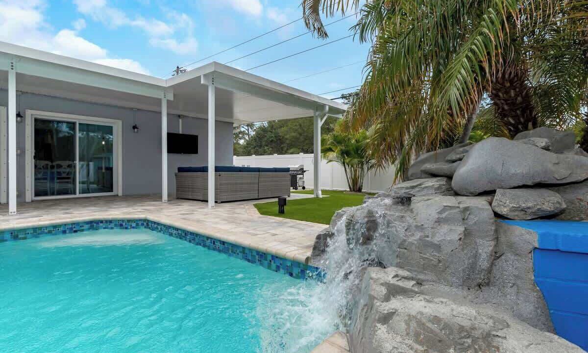 Photo of Outdoor in Seminole