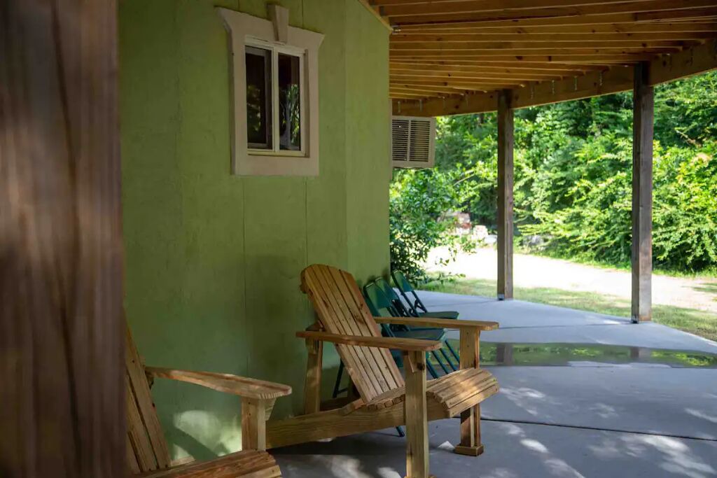 Photo of Patio Balcony in Grand Bay