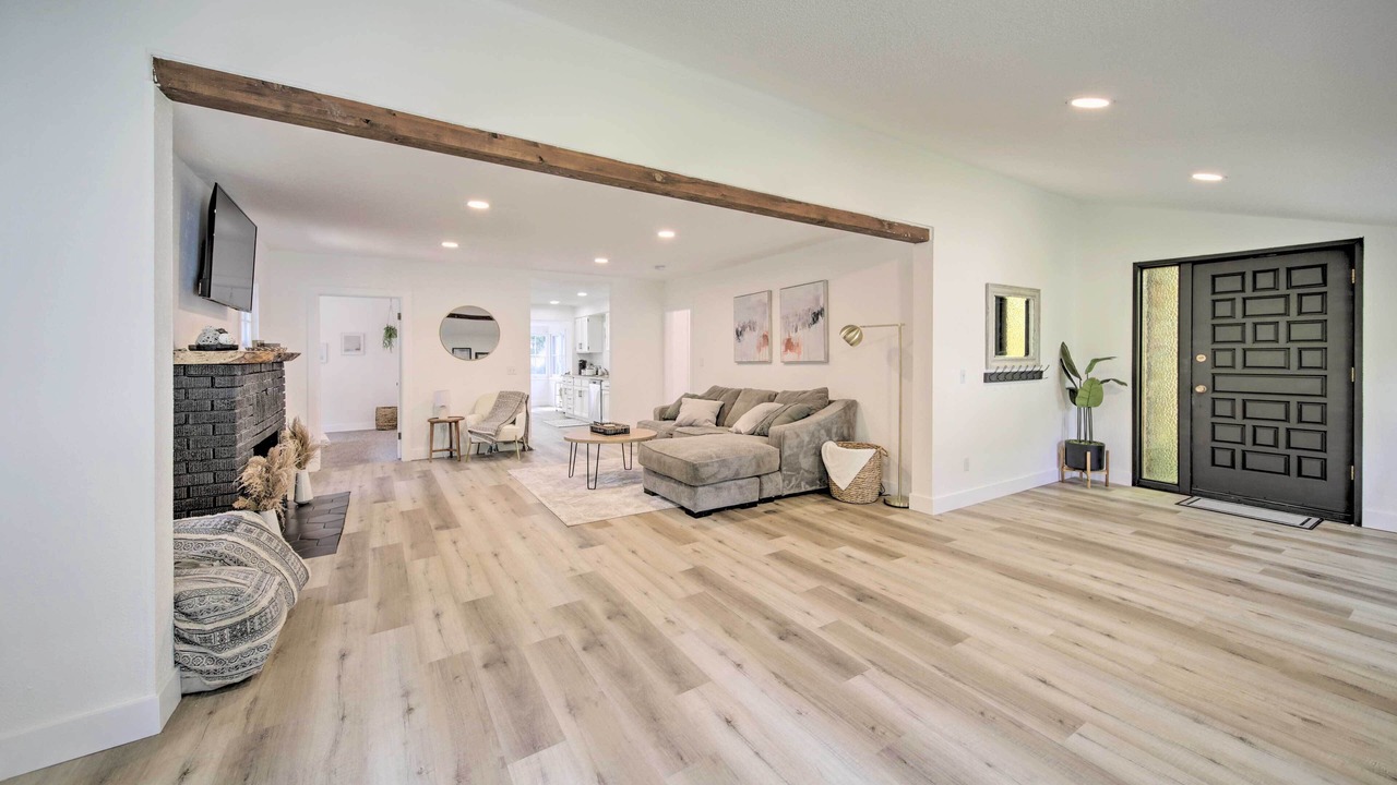 Photo of Livingroom in Liberty Lake