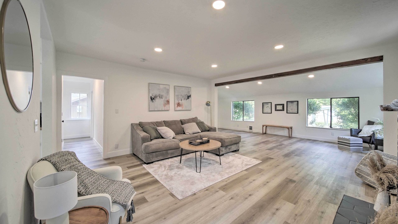 Photo of Livingroom in Liberty Lake