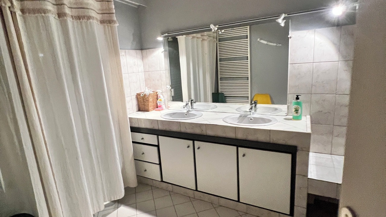 Photo of Bathroom in Saint-Germain-sur-Bresle