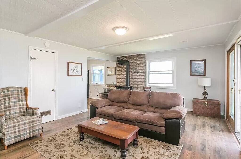 Photo of Livingroom in Kent