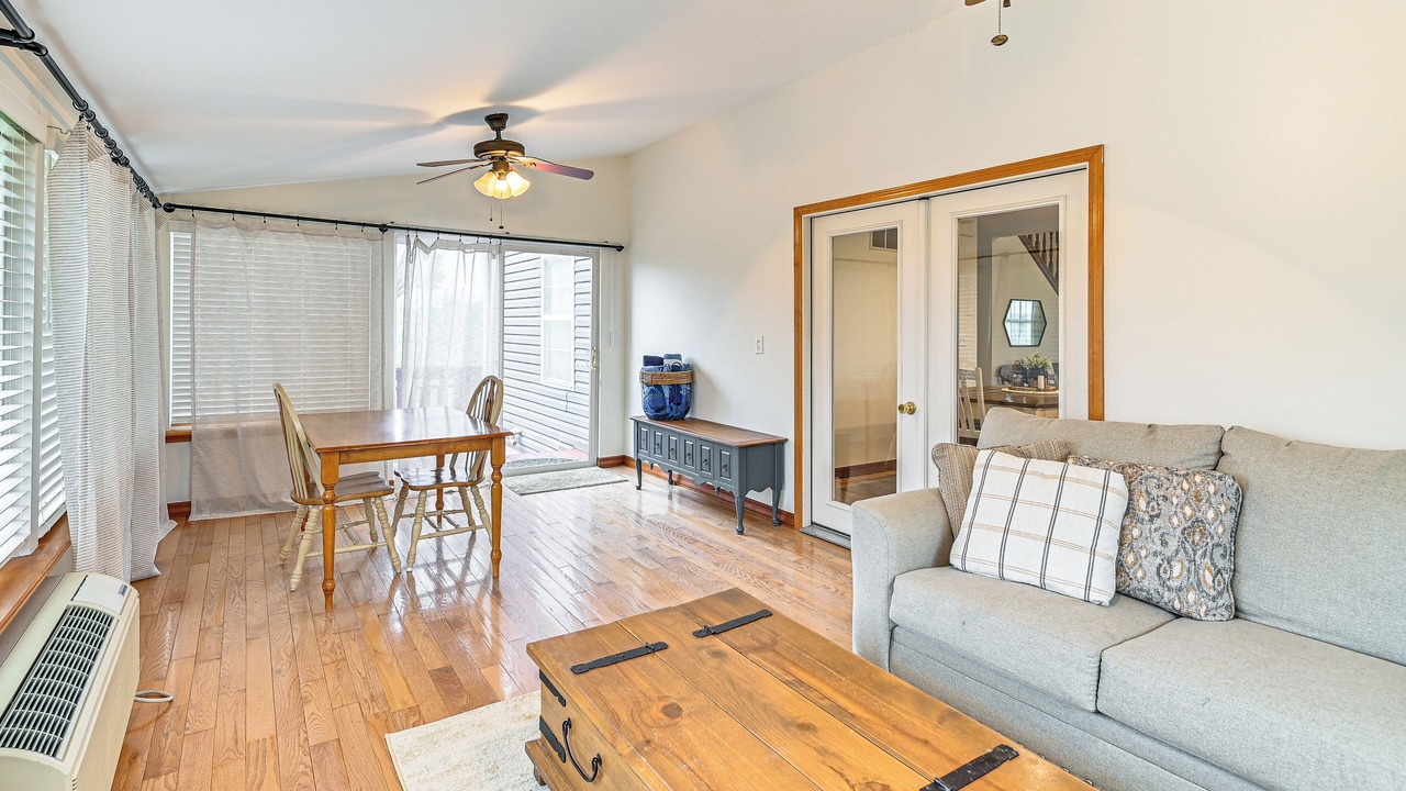 Photo of Livingroom in Williamstown