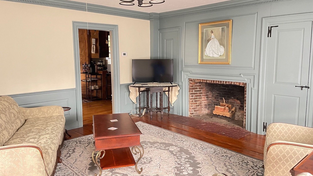 Photo of Livingroom in Townsend