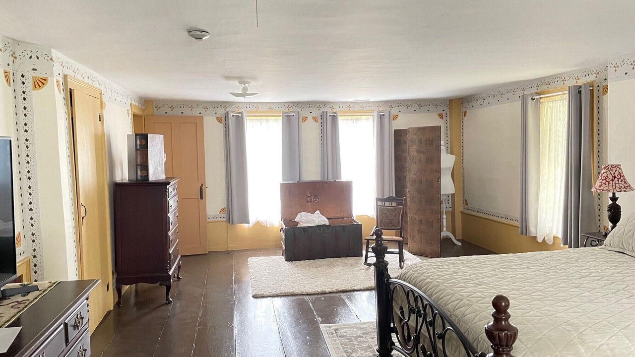 Photo of Bedroom in Townsend