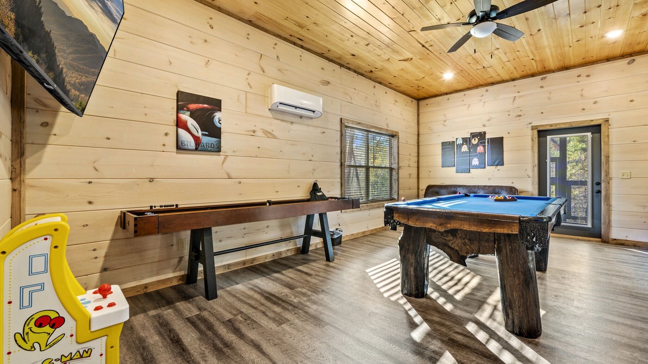 Photo of Bedroom in Sevierville
