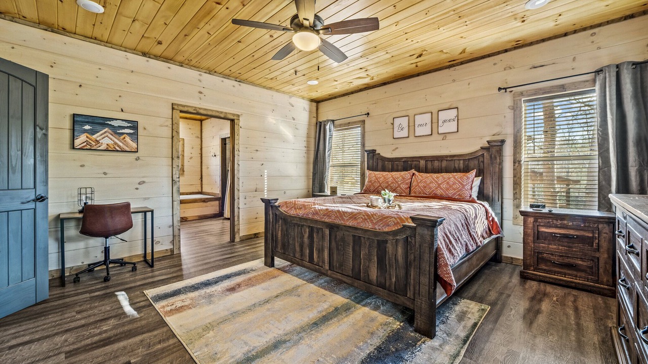 Photo of Bedroom in Sevierville