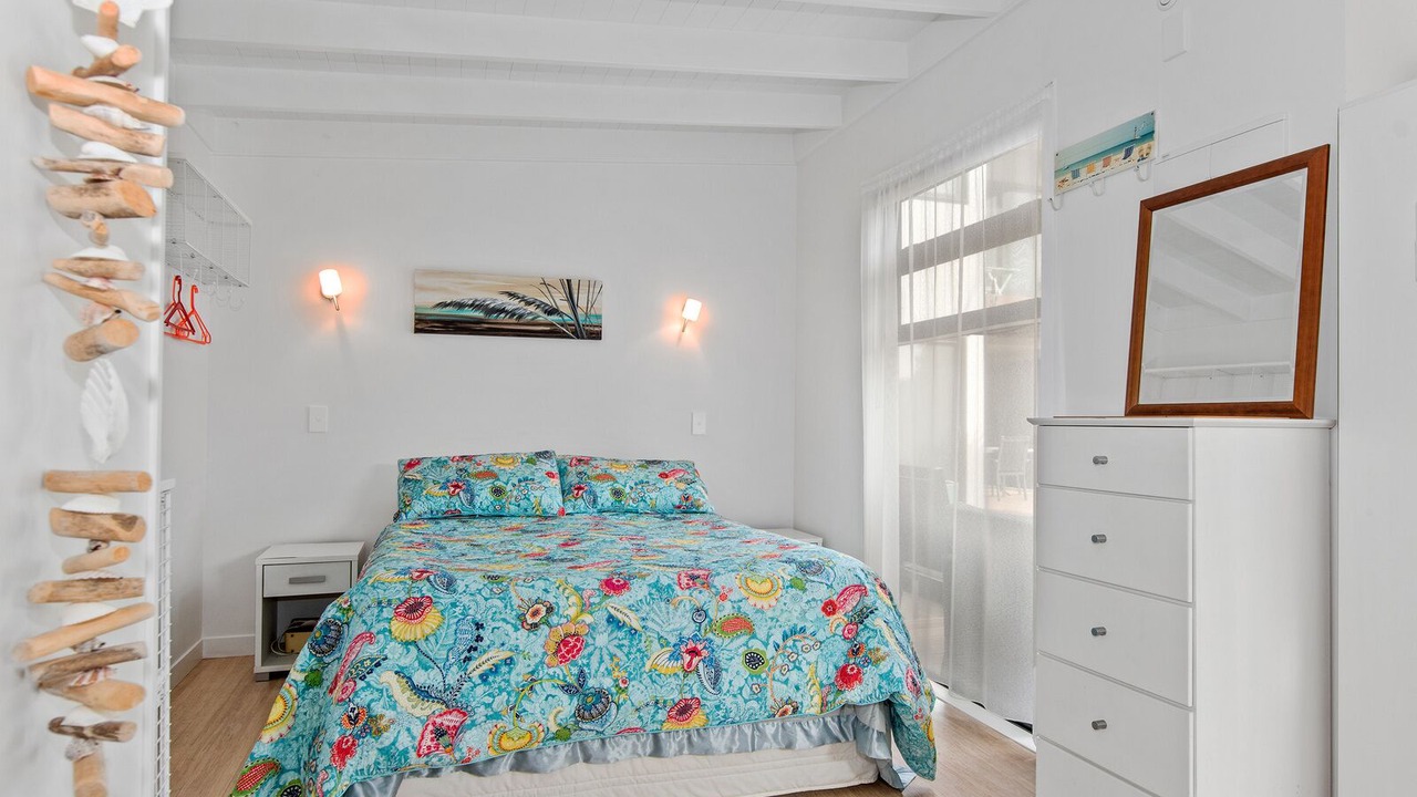 Photo of Bedroom in Matapouri