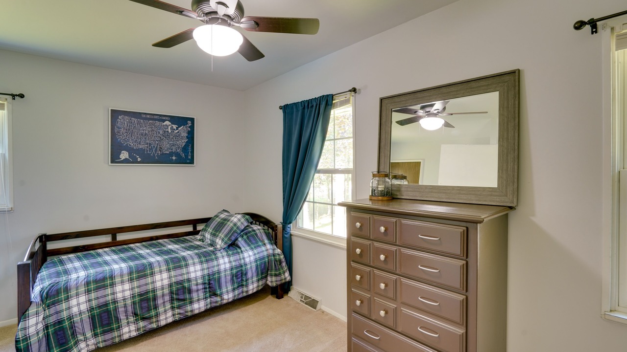 Photo of Bedroom in Saratoga Springs
