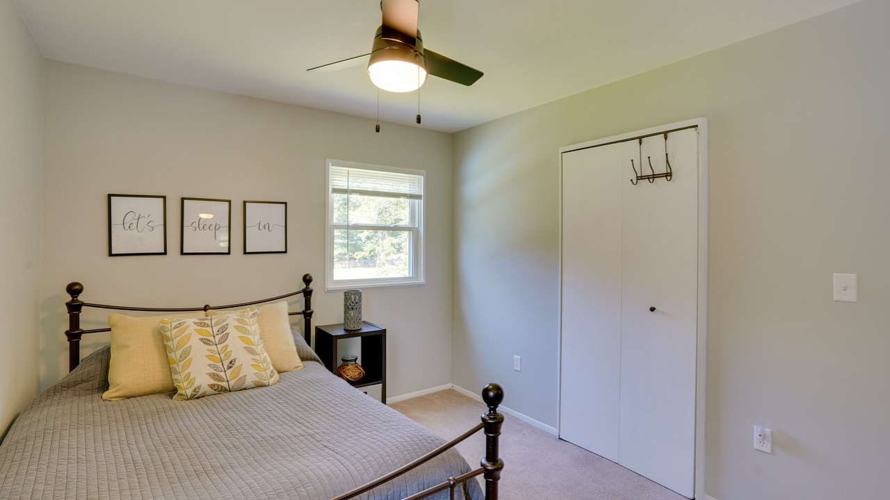 Photo of Bedroom in Saratoga Springs