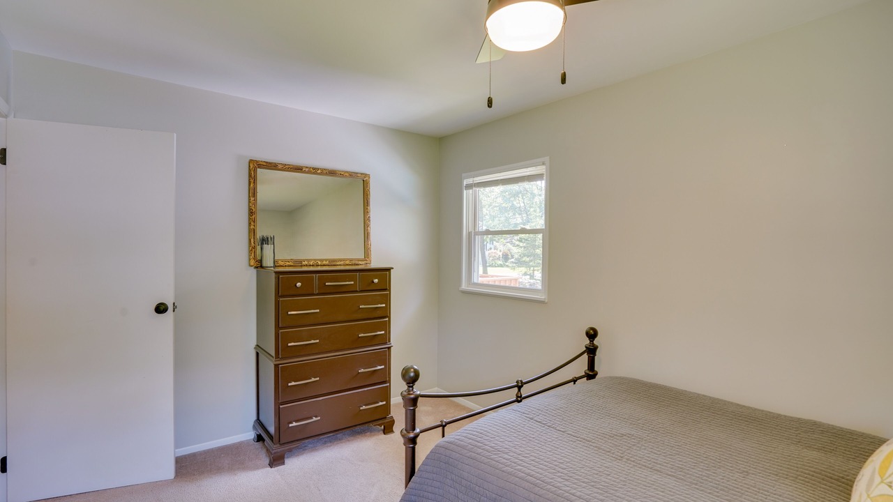 Photo of Bedroom in Saratoga Springs