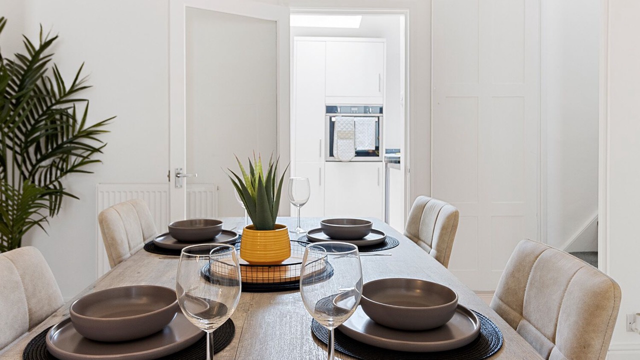 Photo of Livingroom in Exeter