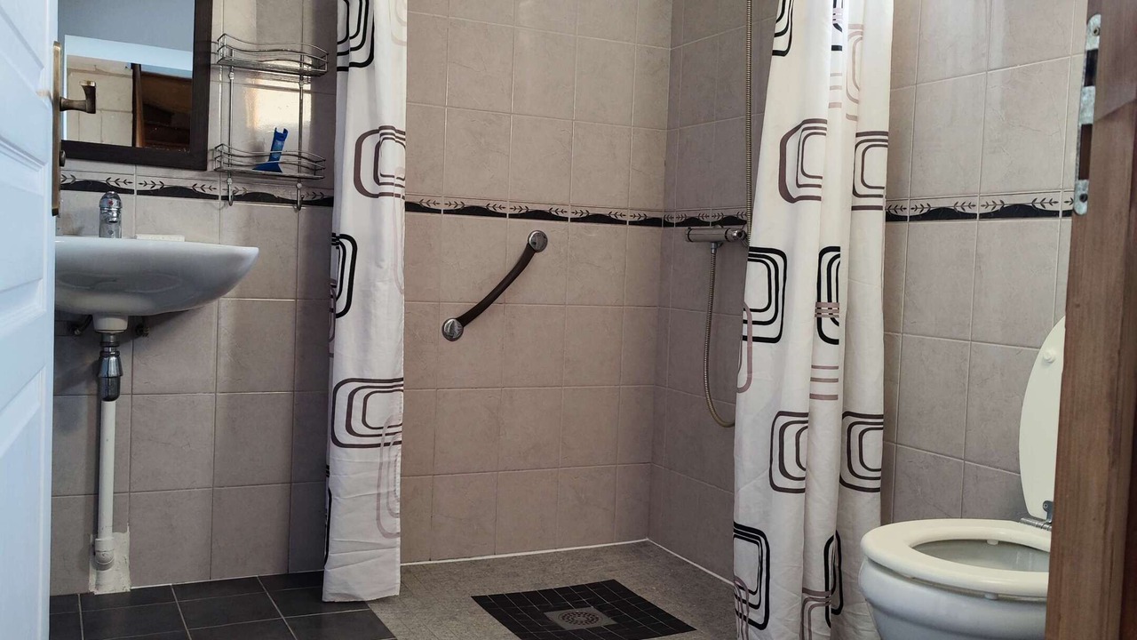 Photo of Bathroom in Allonnes
