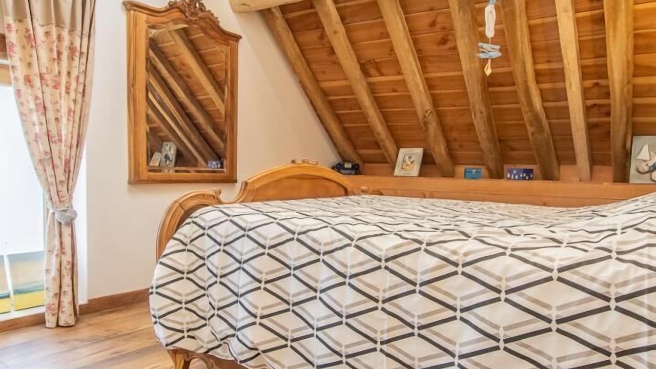 Photo of Bedroom in Issy-l'Eveque