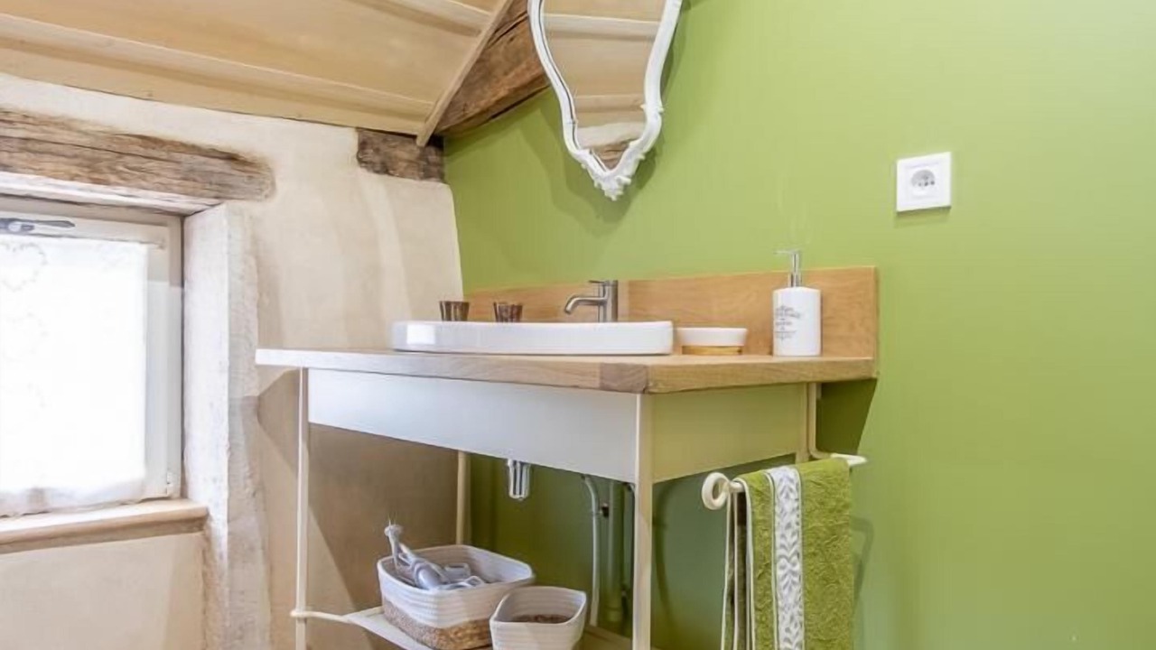 Photo of Bathroom in Ozenay