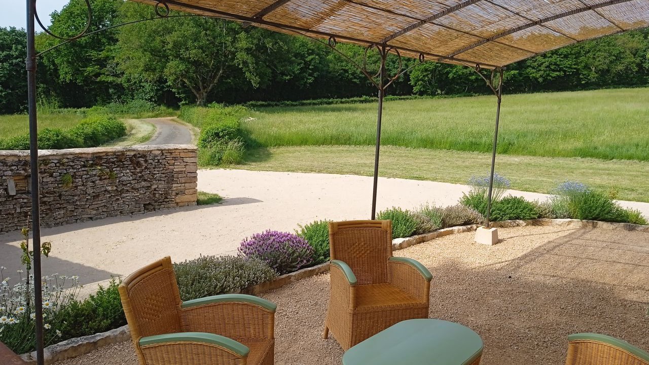 Photo of Outdoor in Ozenay