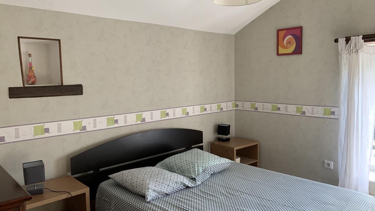 Photo of Bedroom in Saisy