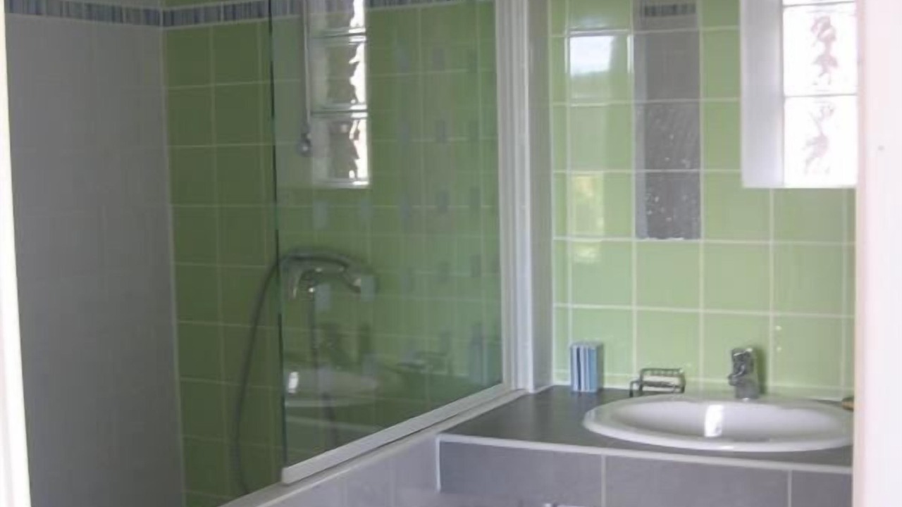 Photo of Bathroom in Cortambert