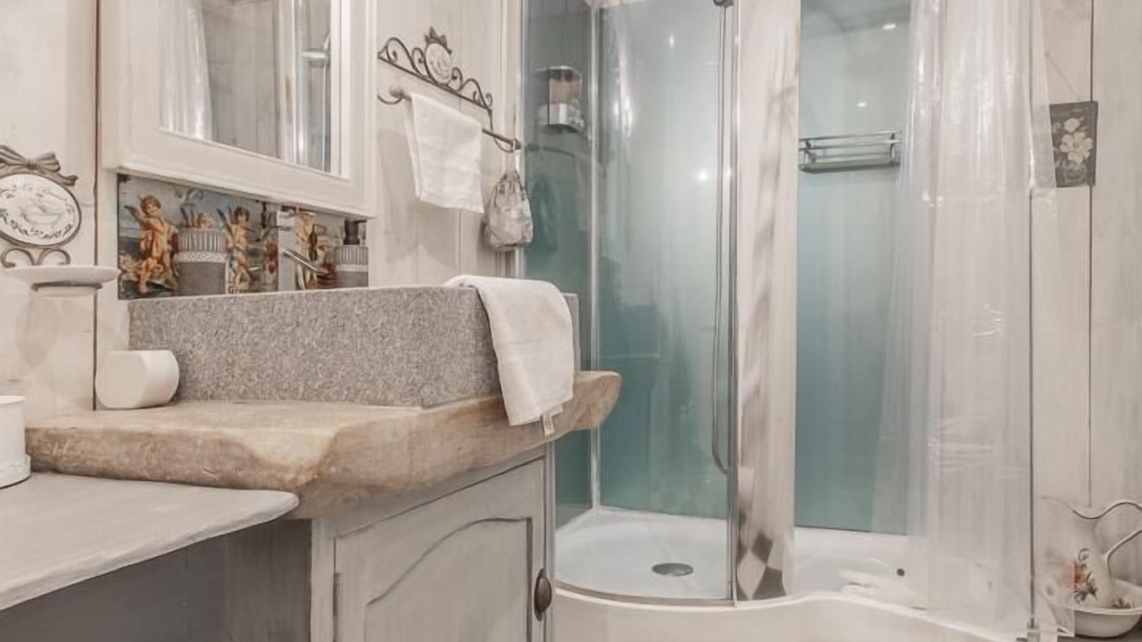 Photo of Bathroom in Frontenaud