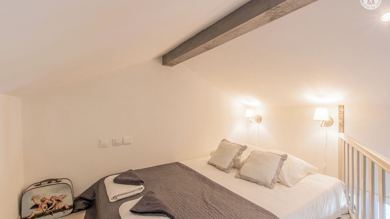 Photo of Bedroom in Frontenaud