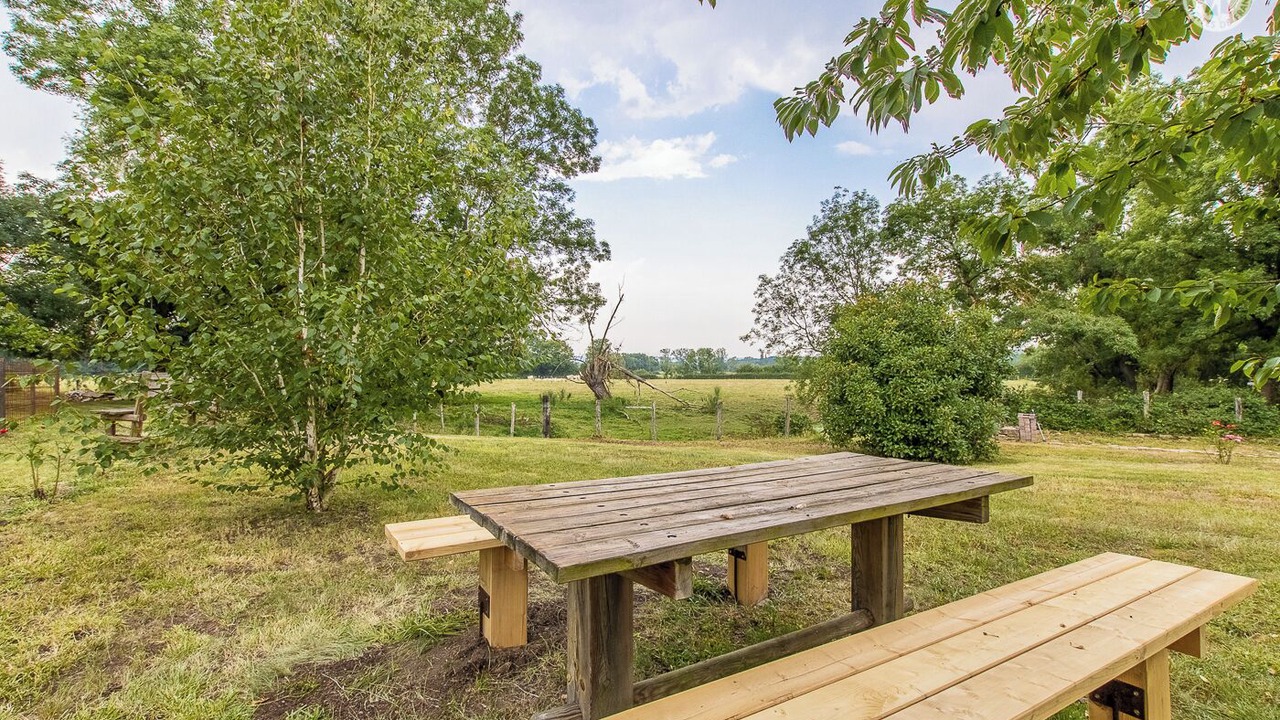 Photo of Outdoor in Lalheue