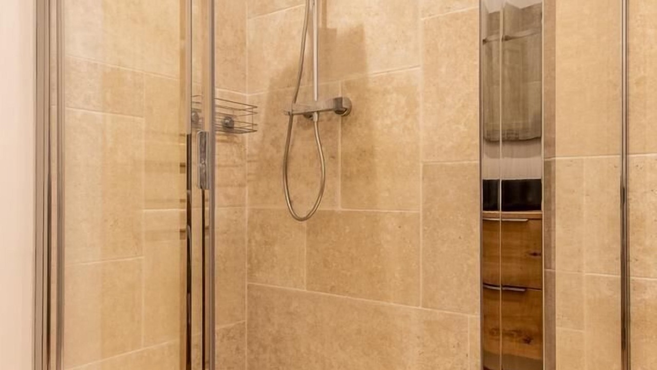 Photo of Bathroom in Lalheue