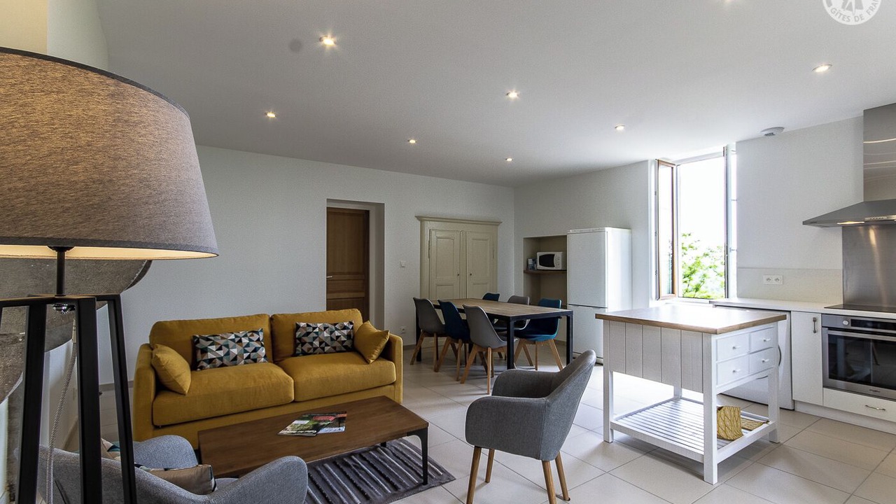 Photo of Livingroom in Culles-les-Roches