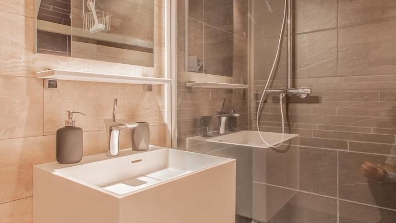 Photo of Bathroom in Toulon-sur-Arroux