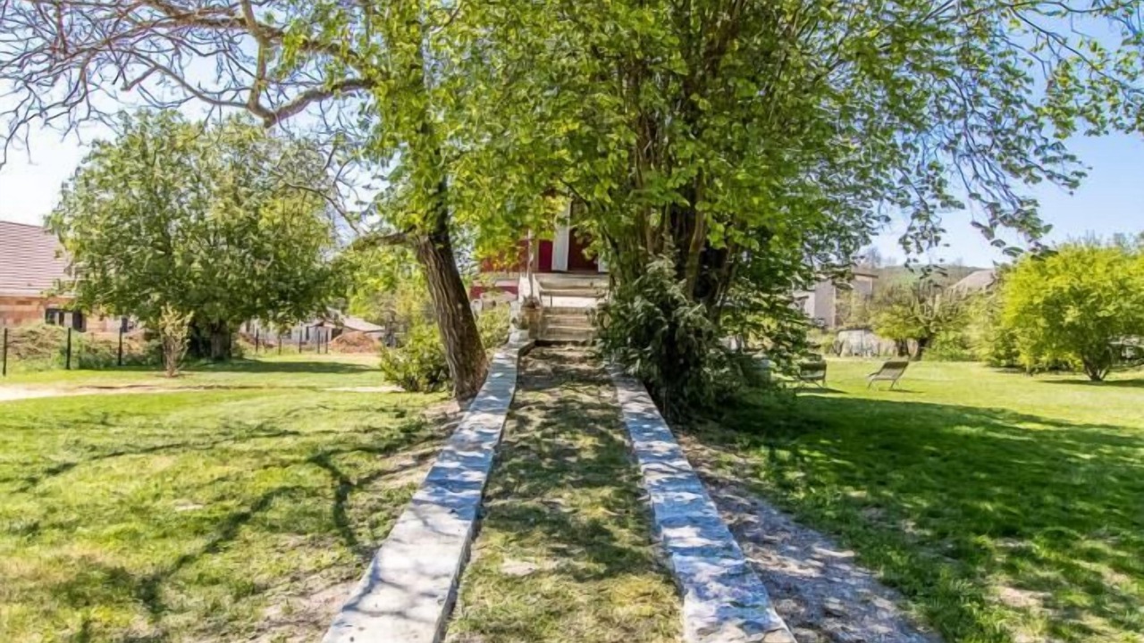Photo of Outdoor in Mellecey