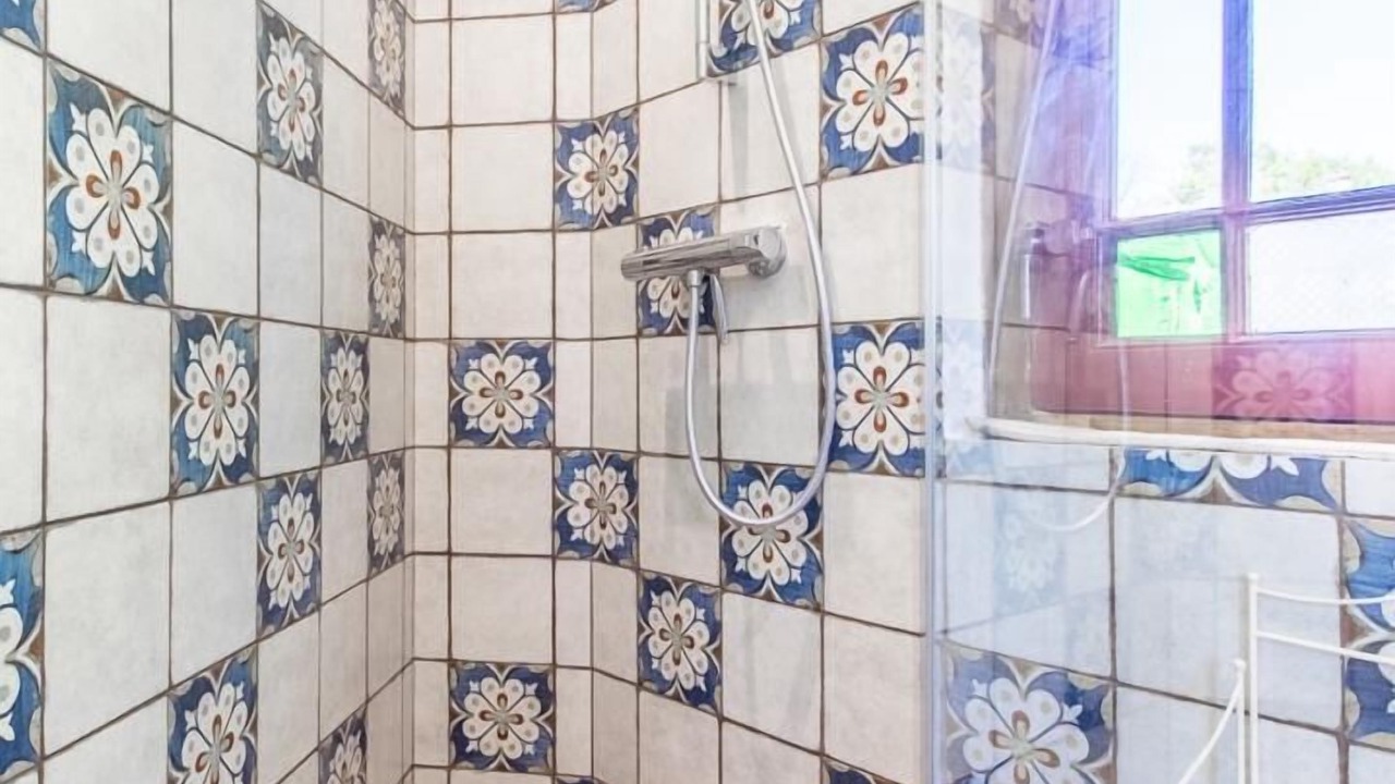 Photo of Bathroom in Mellecey