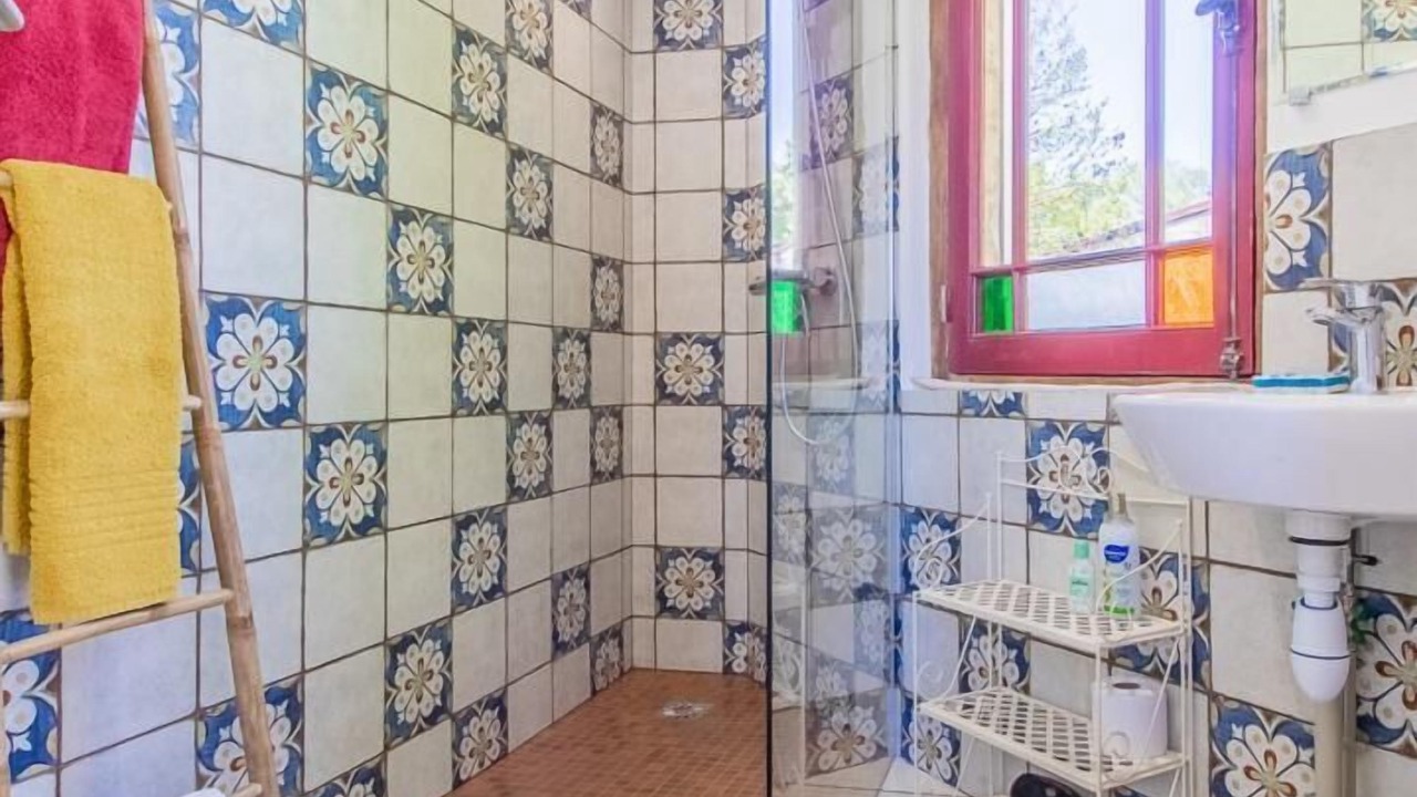 Photo of Bathroom in Mellecey