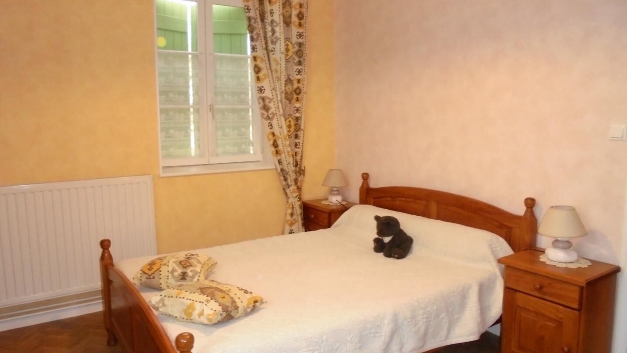 Photo of Bedroom in Lugny