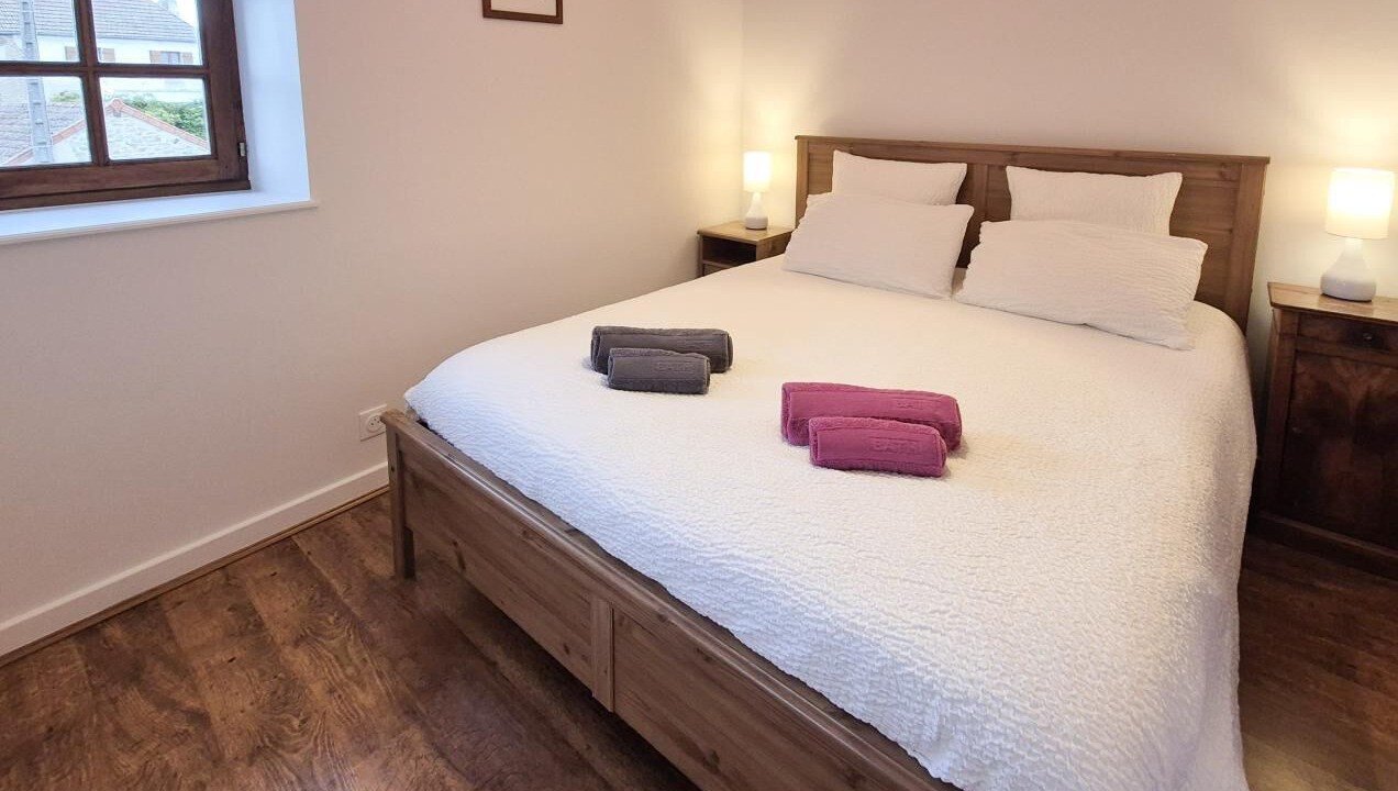 Photo of Bedroom in Saint-Sernin-du-Plain