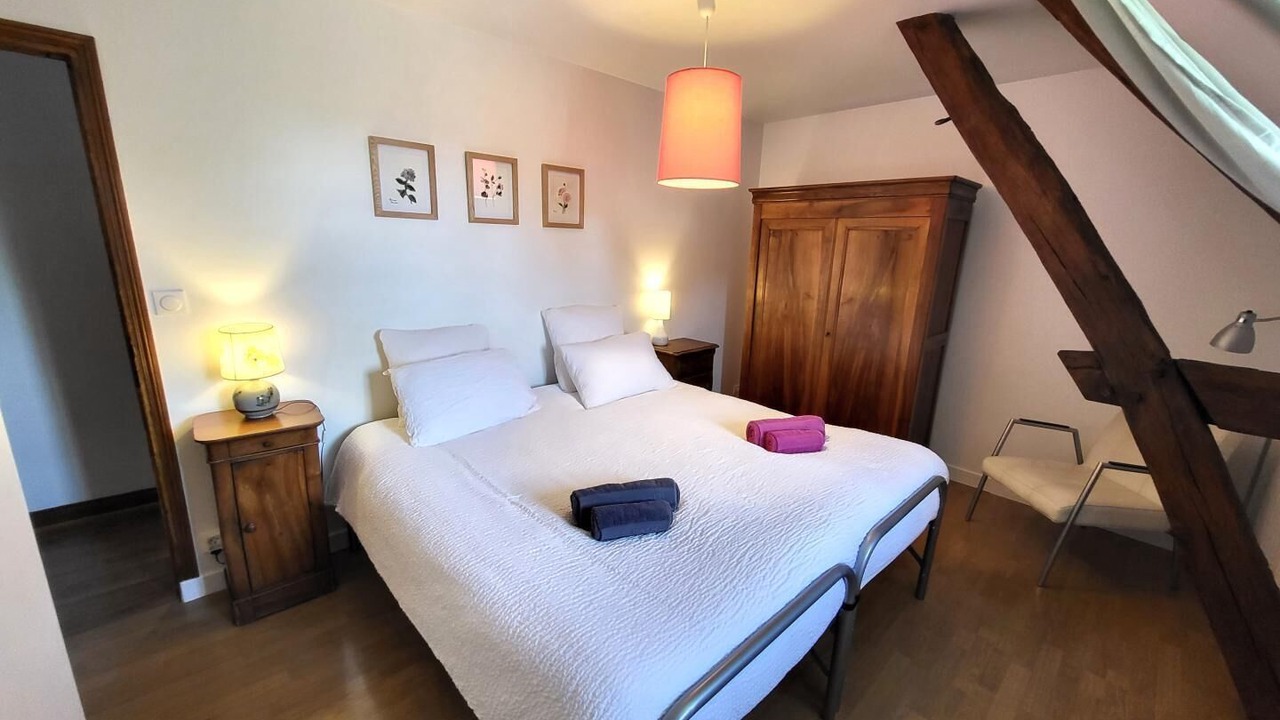 Photo of Bedroom in Saint-Sernin-du-Plain
