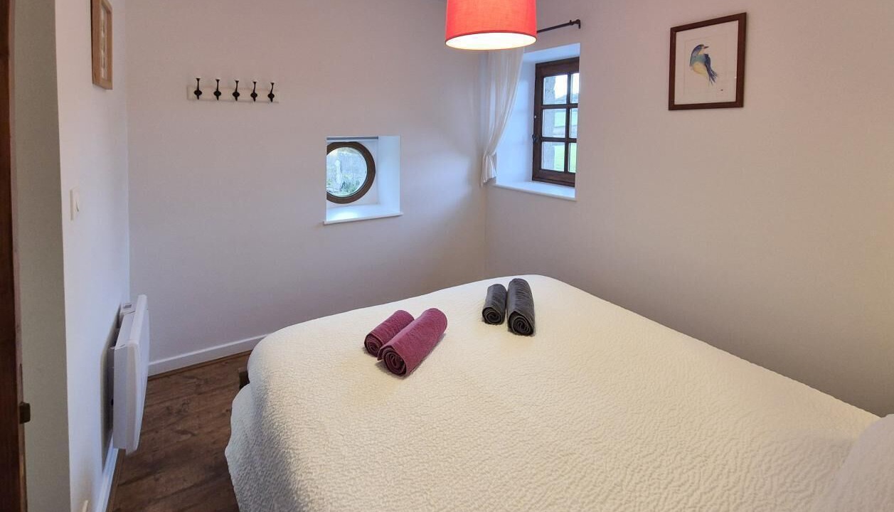 Photo of Bedroom in Saint-Sernin-du-Plain