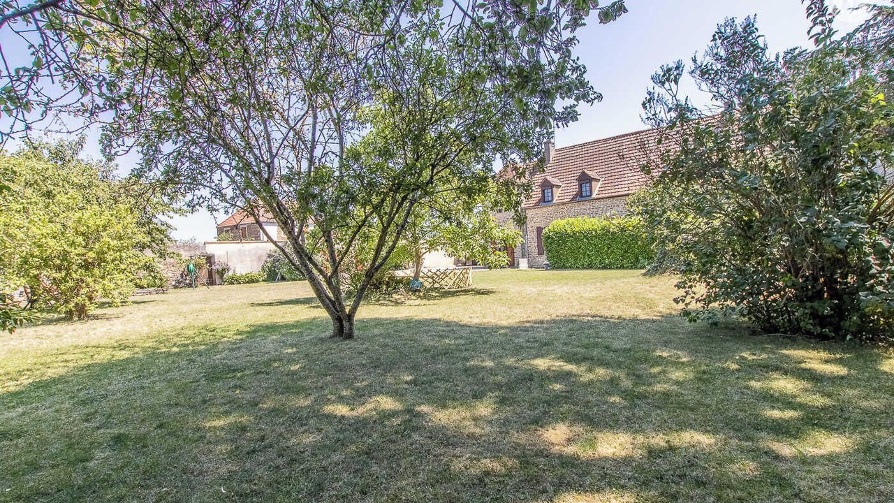 Photo of Outdoor in Saint-Sernin-du-Plain