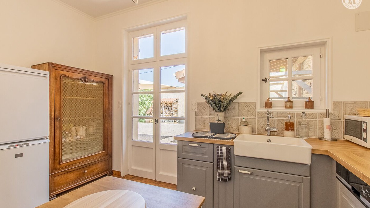 Photo of Kitchen in Saint-Sernin-du-Plain