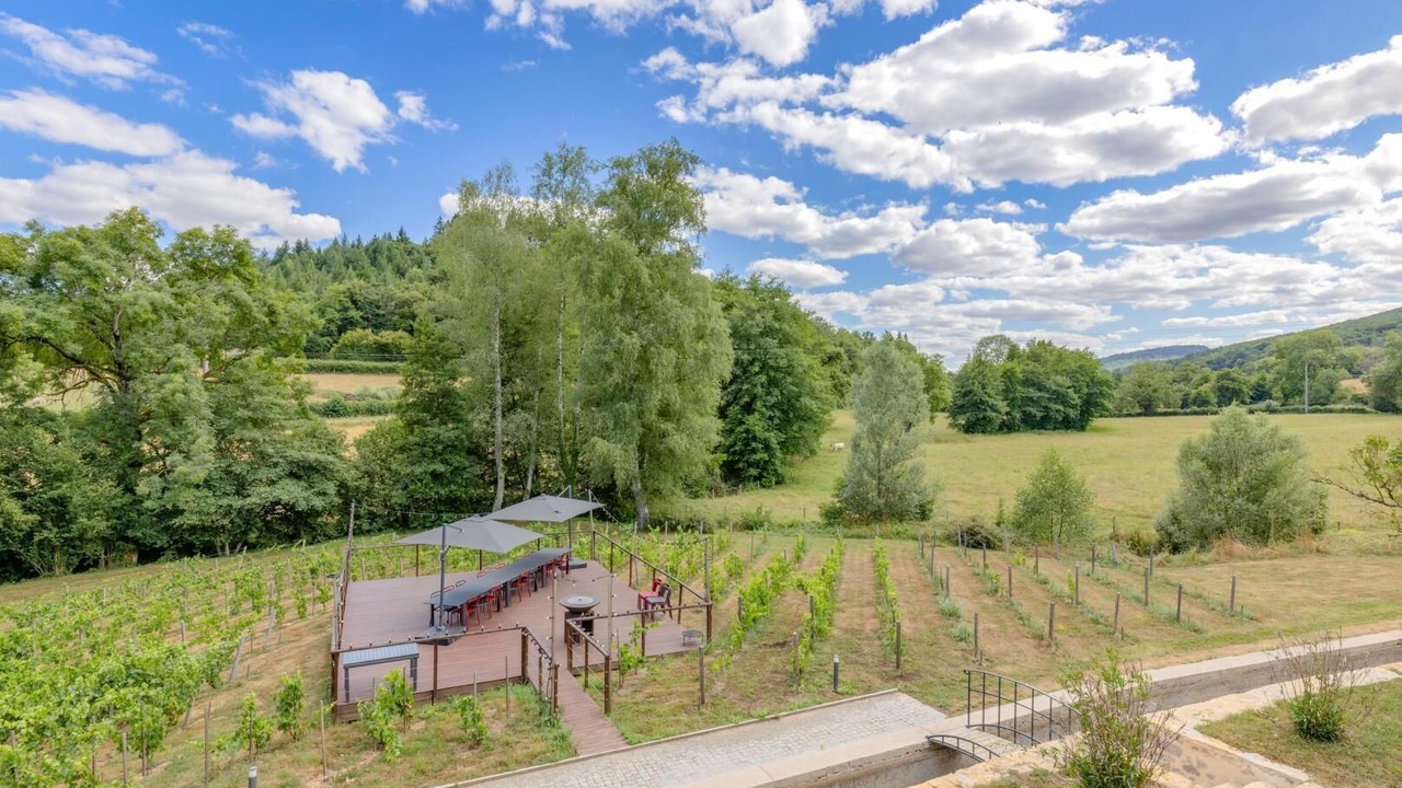 Photo of Outdoor in Bourgvilain