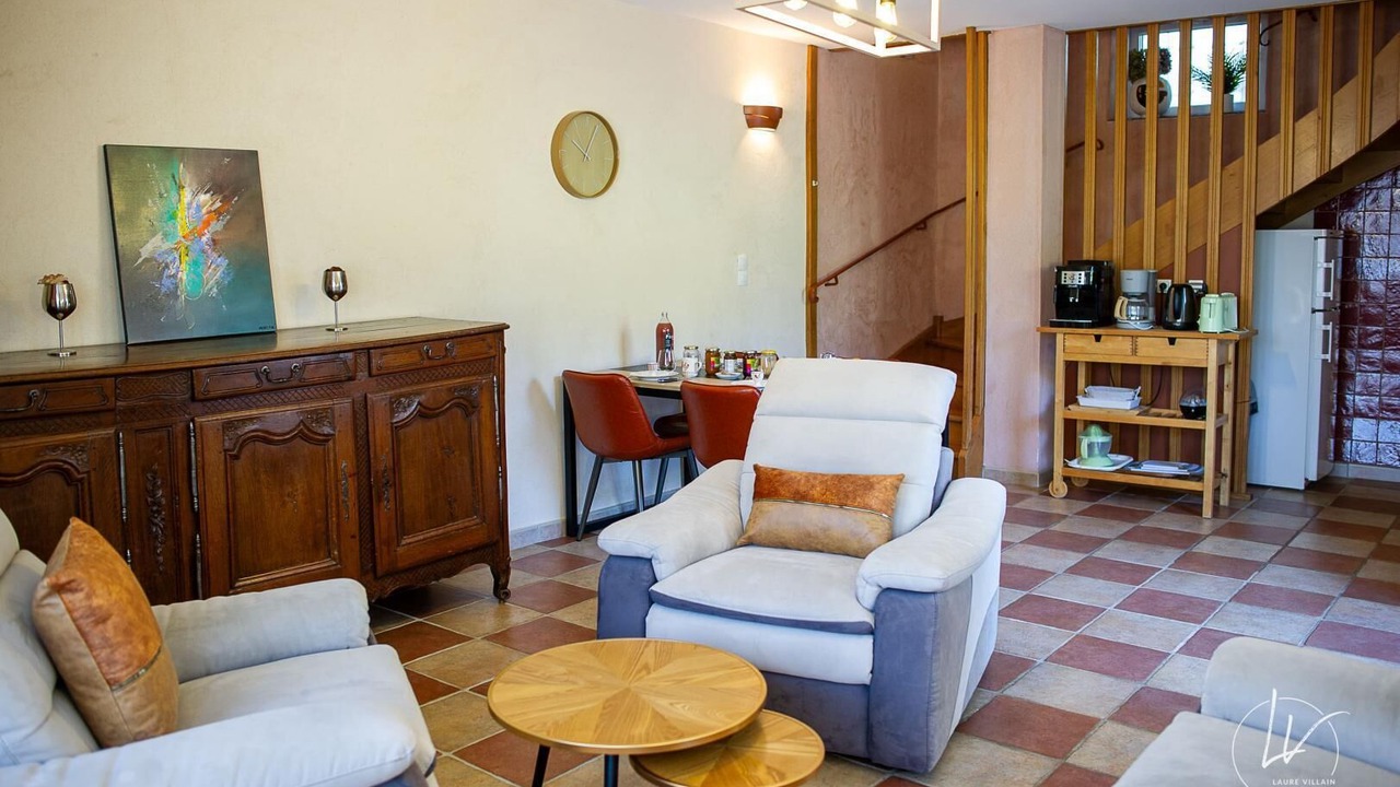 Photo of Livingroom in Bourgvilain