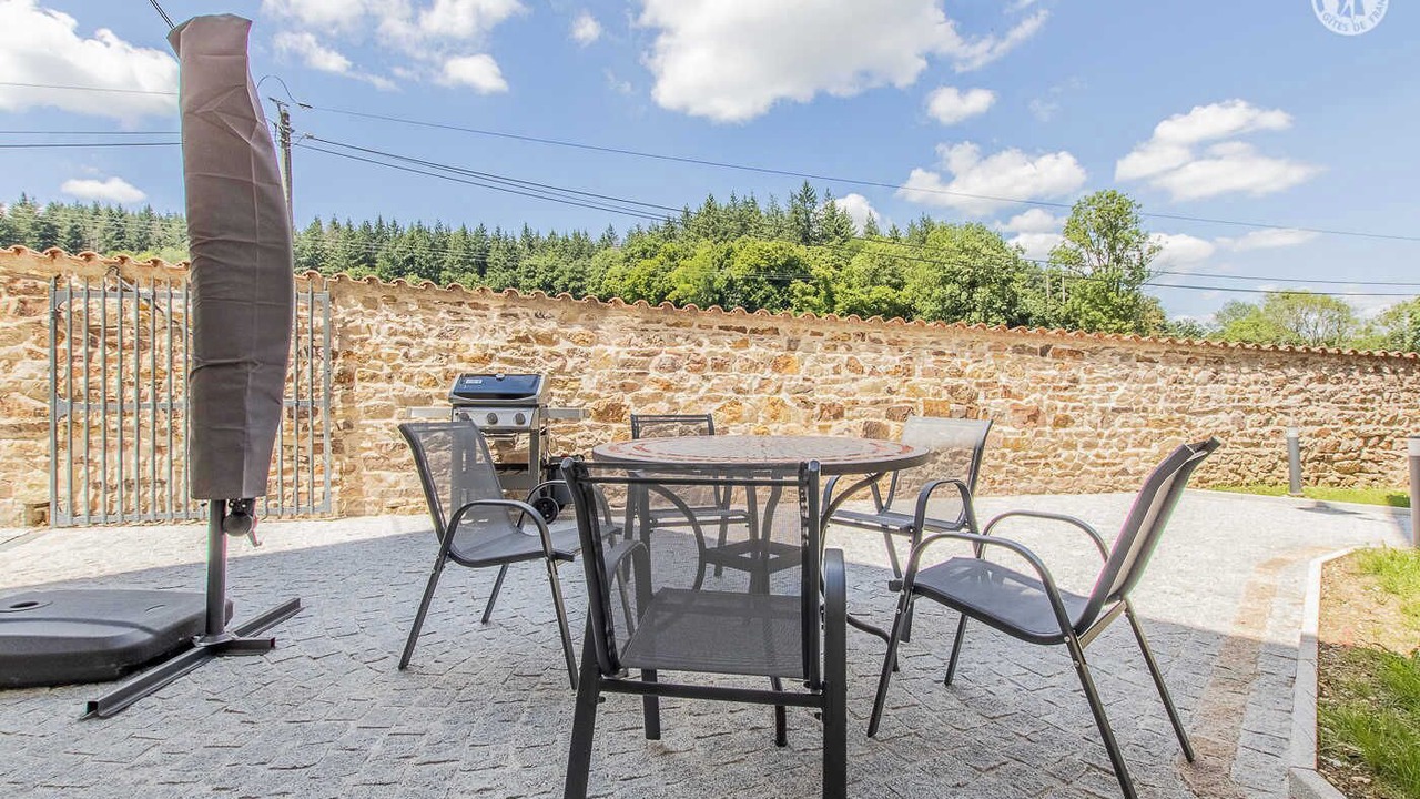 Photo of Outdoor in Bourgvilain