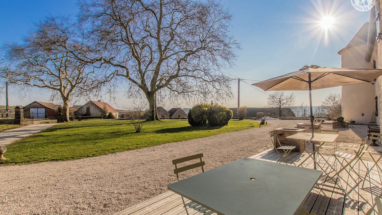 Photo of Outdoor in Mary